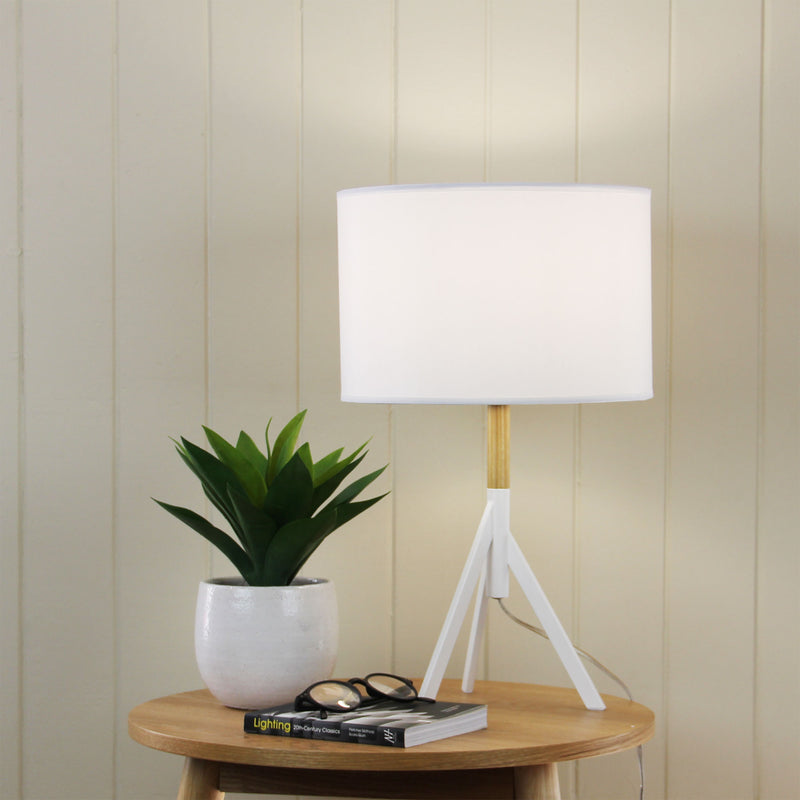Retro Metal Table Lamp with Shade Image 3 - uhol_ol93151wh