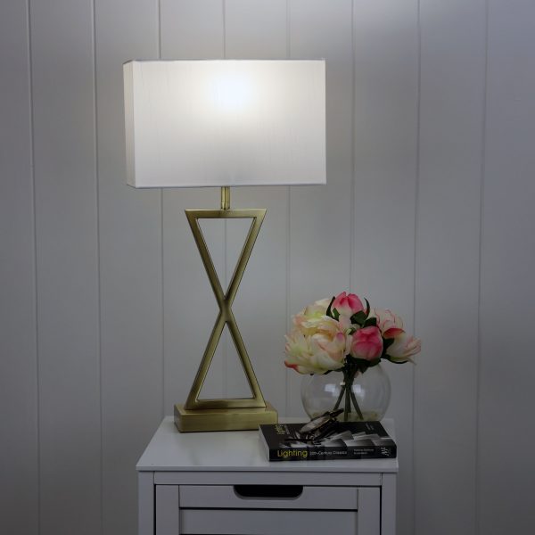 Stylish Bedside Lamp with Polyester Shade Image 5 - uhol_ol93805ab