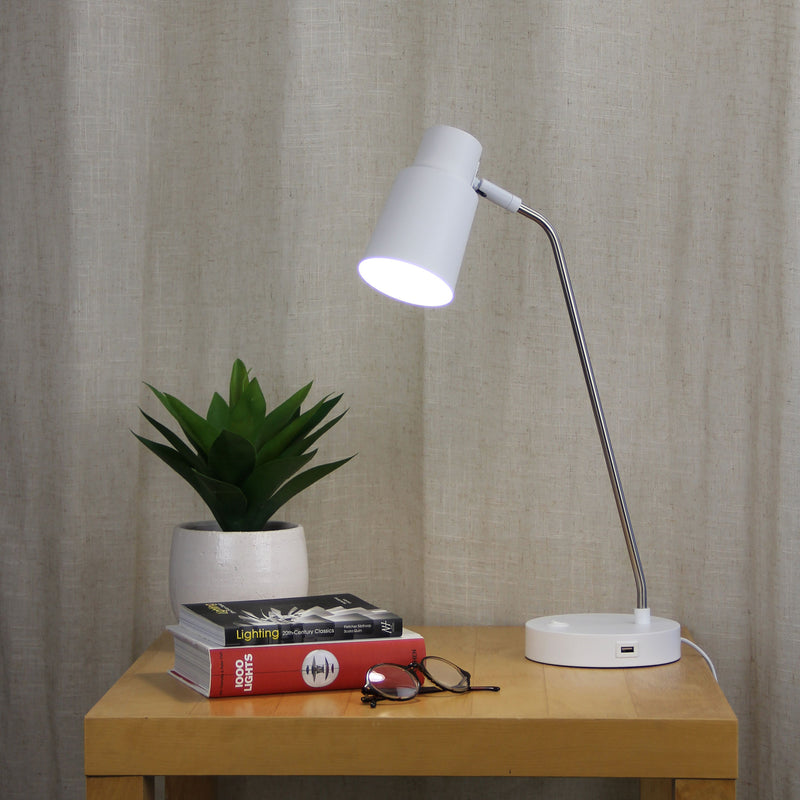 White/ Brushed Chrome Table lamp with USB socket Image 1 - uhol_ol93911bc